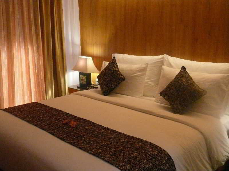 Ping Hotel Seminyak Exterior foto
